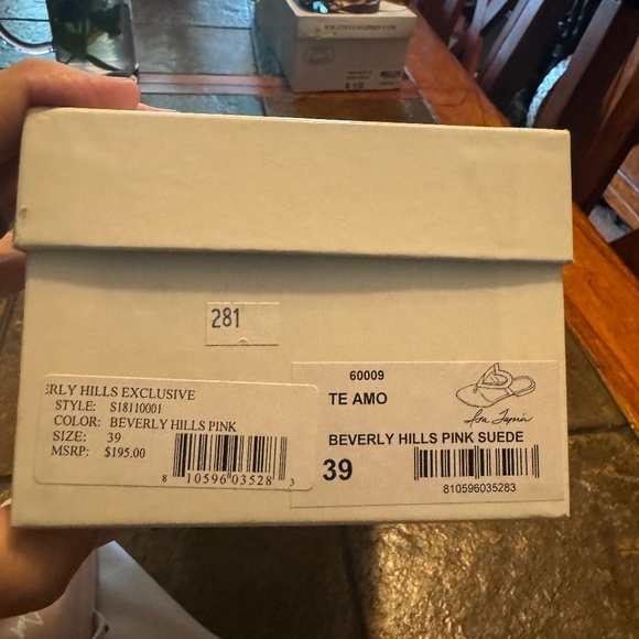 Isa Tapia “Te Amo” heart leather thong slip on sandal in blush -size 39 - Picture 4 of 5